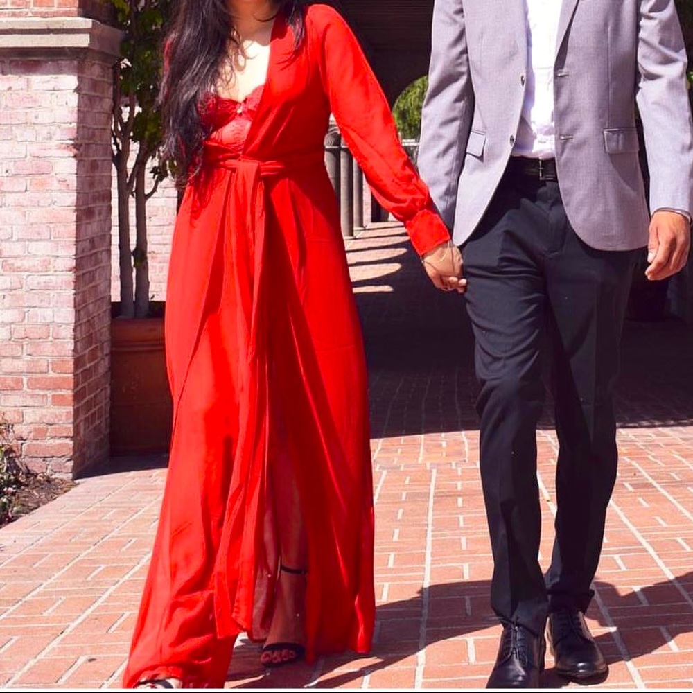 Forever 21 Red Maxi Dress. Size:Small